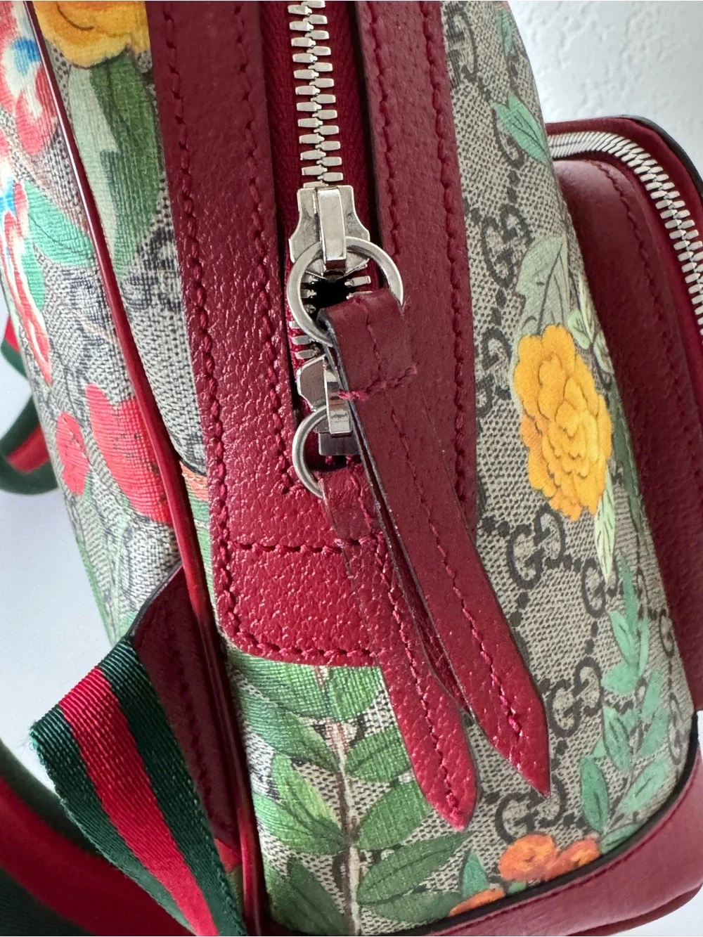 Gucci Tian GG Supreme Backpack  Floral Bird Mini Backpack